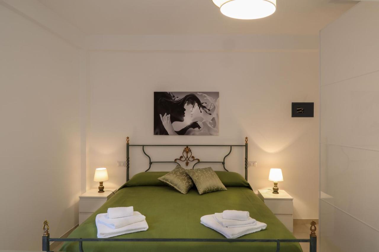 La Perla Apartment Taormina Bagian luar foto