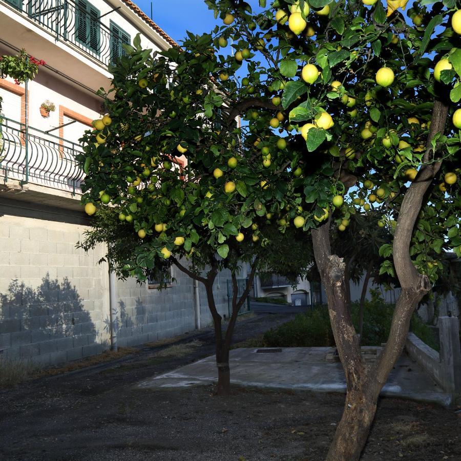 La Perla Apartment Taormina Bagian luar foto